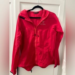 Lightweight Arcteryx running shell